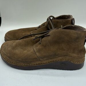 Chaco‎ desert boots